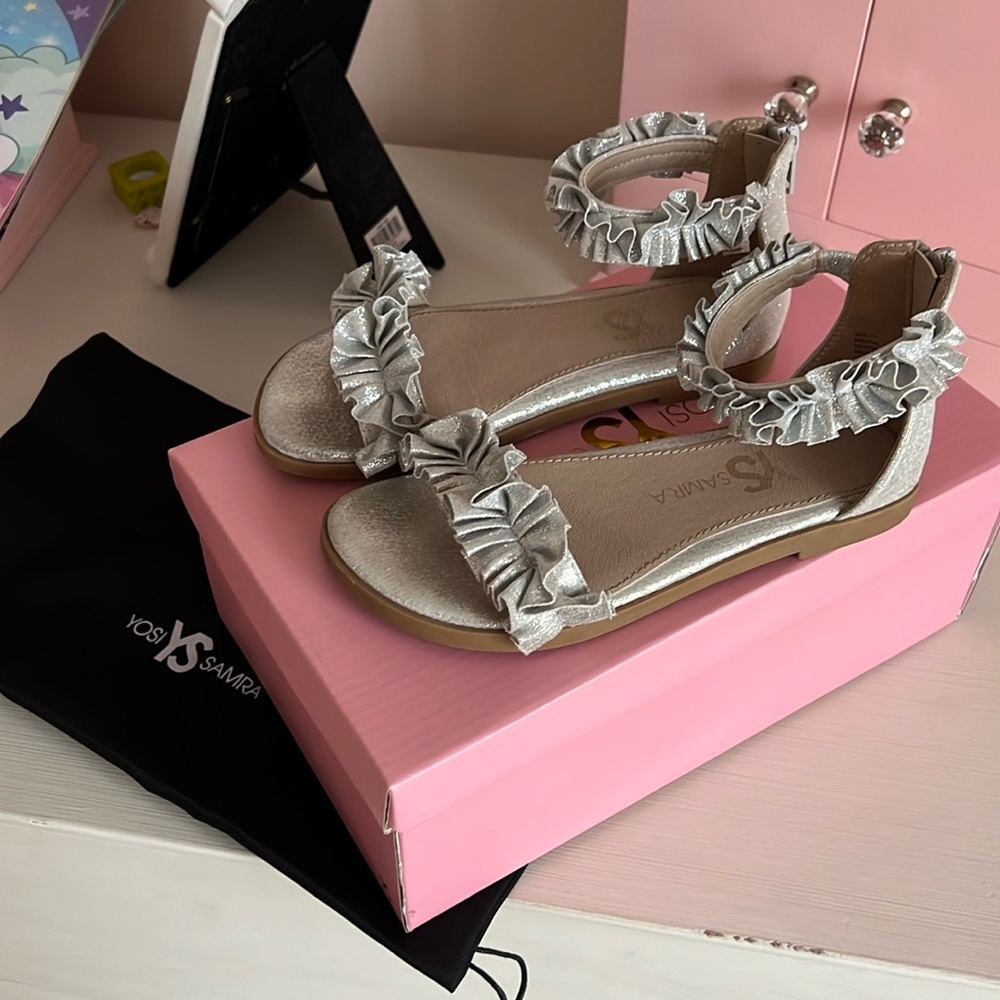 Yosi Samra Miss Ava Ruffle Sandals Size 1